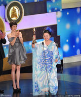 组图：白冰冰获迷你剧集电视电影女主角奖