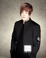 高清组图：对话文熙俊谈HOT感慨 看好INFINITE