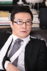 组图：《男人帮》再曝剧照 展酷帅之外的另一面