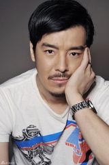 组图：时尚型男海一天拍写真 新剧出演大反派