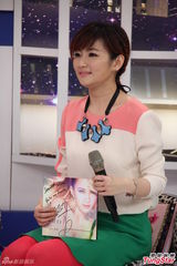 组图：李玟曝Selina高中遭甩 怒斥对方狼心狗肺