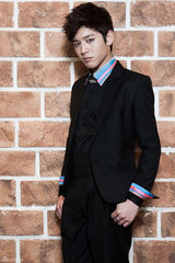 高清组图：对话韩国新团C-Clown 清唱新歌秀唱功