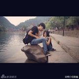 组图：快男左立与90后女友甜蜜生活照曝光