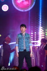 幻灯：第10届百合奖落幕 汤唯现身致辞两次卡壳