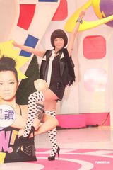 组图：阿雅主持选秀节目 吴建豪靠健身维持肌肉