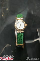 组图：梅艳芳珍贵纪念品展出 歌迷会未邀请梅妈