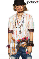 《大周末》封面致敬经典 海清黄义达扮时尚先锋(图)