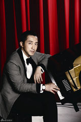 组图：庾澄庆登时尚封面将开演唱会