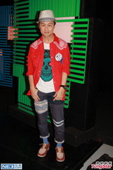 组图：林嘉欣出席活动称要放手让小孩独立