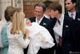 组图：英乔治小王子受洗 各国王室宝宝洗礼盘点