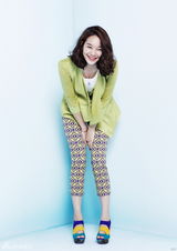 高清组图：韩星申敏儿干练服饰写真气质大方