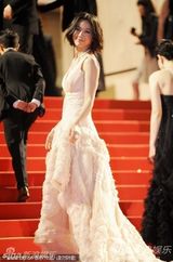 组图：《武侠》戛纳首映 汤唯金城武帅哥美女配