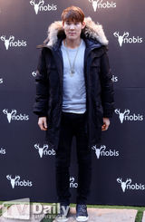 组图：金惠秀2AM任瑟雍等出席时尚活动