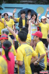 组图：林俊杰长跑四公里为四川灾区打气