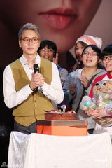 组图：神话Andy退伍后首办粉丝会 劲歌热舞粉丝尖叫