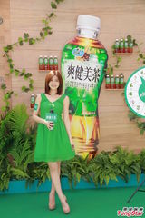 组图：陈妍希生日出工拒谈绯闻男友古天乐