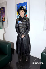 幻灯组图：众星古装亮相 现身“翡翠明珠耀马场”