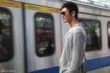 幻灯：黄晓明赴台湾为世博拍MV 首坐台北地铁感新鲜