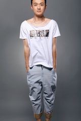 组图：包贝尔力挺《画壁》 自制潮T贺票房破亿