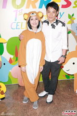 高清图：杨千嬅穿熊仔装为儿庆生 圈内好友到贺