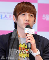 组图：韩星吴妍书等影片《Just friends》媒体首映