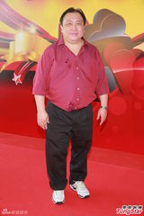 组图：周润发不知谢霆锋离婚 天价接拍王晶新片