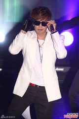 组图：Se7en睽违六年赴台会粉丝秀劲歌热舞