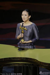 组图：章子怡凭《一代宗师》获最佳女主角奖
