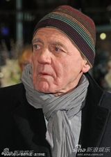 文德斯搂娇妻撑《皮娜》首映 德国总统夫妇秀恩爱