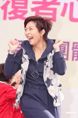 组图：林晓培呼吁曹格勿被酒精控制 明年将发片