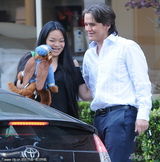 组图：杰克逊长子携女友见姑妈 当众甜蜜牵手