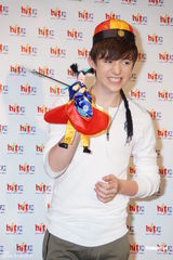 高清组图：Lady Gaga师弟格雷森台湾行可爱卖萌