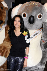 幻灯图：莫文蔚呼吁珍惜地球 避谈张一白吸毒