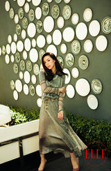 组图：张静初《ELLE》大片 美艳与清新并存