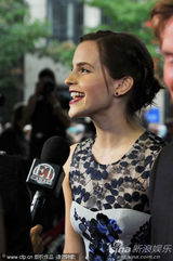 组图：《壁花少年》多伦多首映 妮娜与艾玛争艳