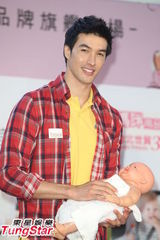 组图：锦荣向蔡依林昭告 未来想生男娃