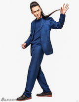 组图：张玮色彩写真曝光 搞怪玩转时尚