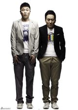 组图：筷子兄弟时尚写真 “筷”节奏的慢镜头