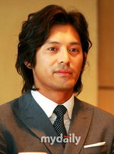 幻灯图集：吴志浩赵茹珍任韩国大钟电影奖宣传大使