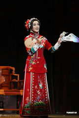 组图：刘晓庆挑战舞台剧 容颜不老饰演赛金花