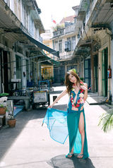 高组图：前超女陈怡日本拍写真 比基尼制服齐上阵