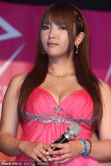 组图：波多野结衣装嫩唱跳出席台湾成人展