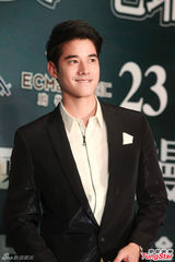 组图：泰国男神马里奥空降京城签售人气爆棚