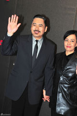 高清图：《孔子》广东首映 周润发幽默周迅紧张