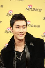 高清组图：SJ-M做客争开微博 玩转网络流行语