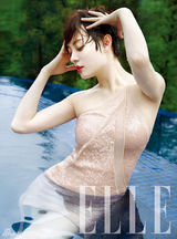 高清图：孙俪《elle》封面宛若水中仙子