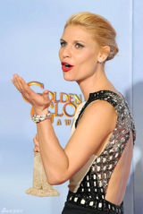 高清组图：克莱尔-丹尼斯获电视剧情类最佳女主角