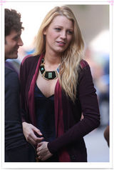 组图：布莱克-莱弗利现身片场潮装抢眼