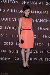 组图：孙俪橘色短裙甜美亮相某奢侈品牌时尚之夜