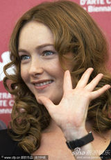 高清图：影片《激情》记者会 克里斯蒂安娜大派香吻